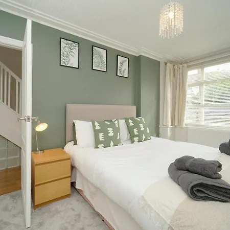 Stunning 5 Bed House In Chapel Allerton, Sleeps 9 Leeds  Exterior photo