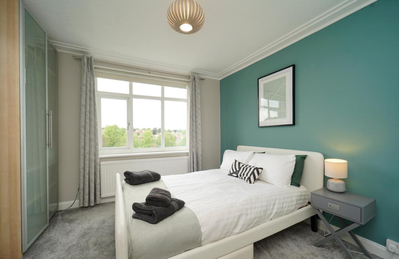 Stunning 5 Bed House In Chapel Allerton, Sleeps 9 Holiday home Leeds (West Yorkshire)