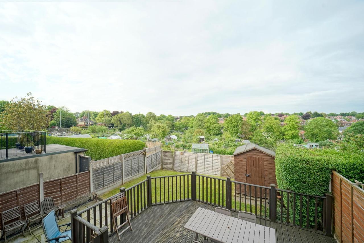 Stunning 5 Bed House In Chapel Allerton, Sleeps 9 Holiday home Leeds (West Yorkshire)
