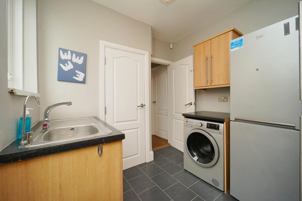 Stunning 5 Bed House In Chapel Allerton, Sleeps 9 Leeds (West Yorkshire)